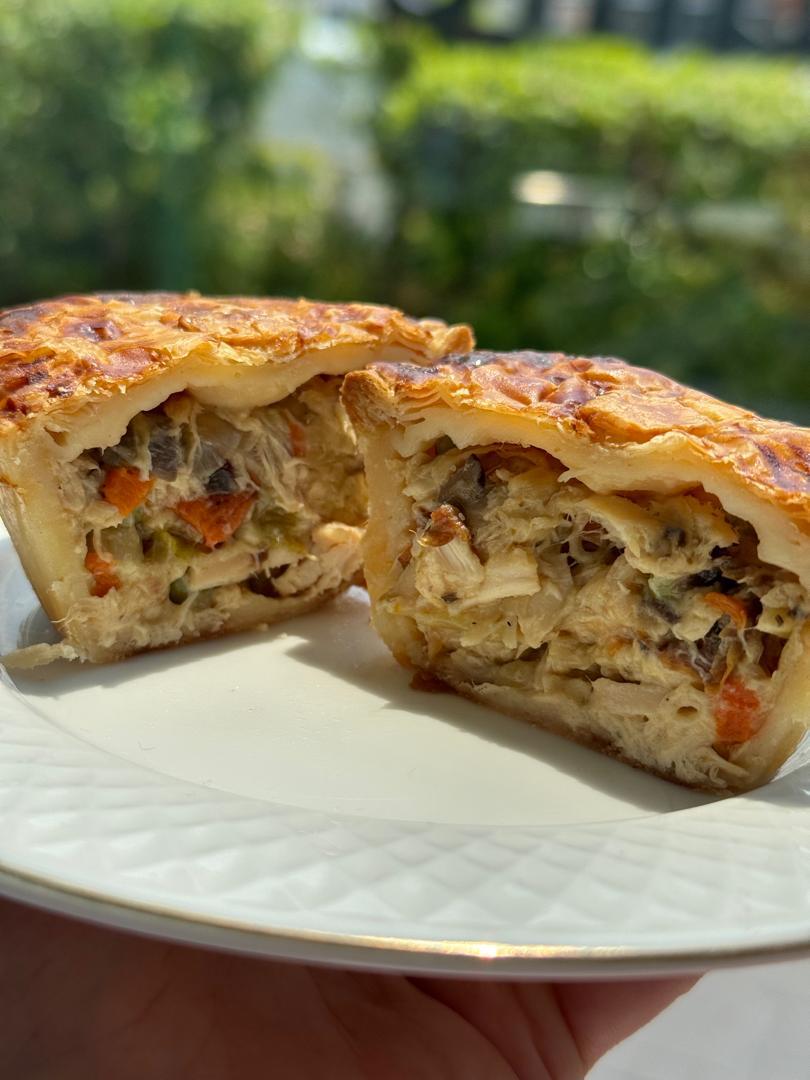 12 mini Roast Chicken Pies