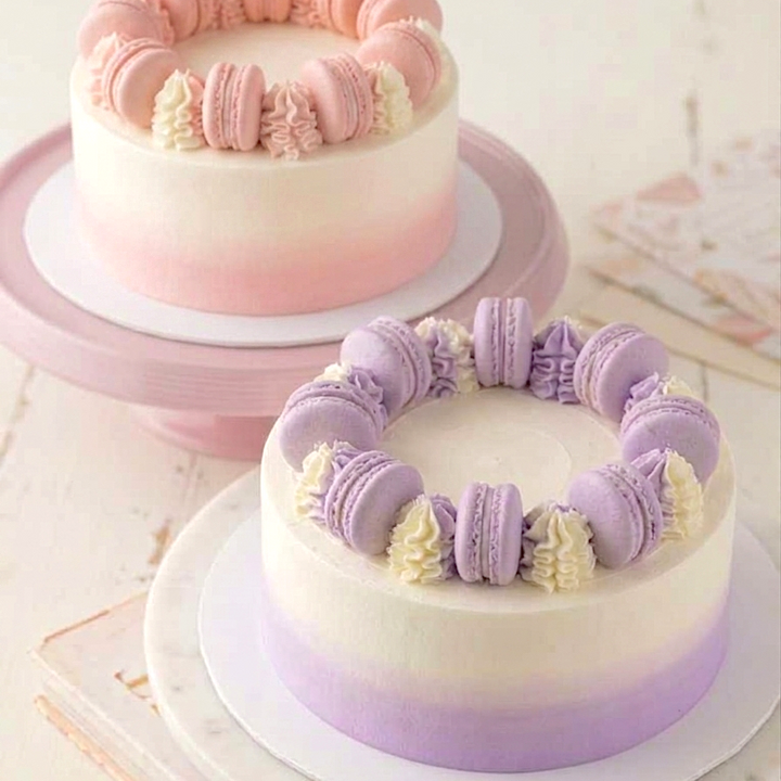 9" French Vanilla Cake
